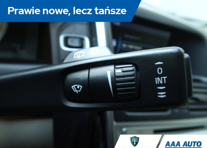 Volvo XC 60 cena 49000 przebieg: 207894, rok produkcji 2012 z Parczew małe 352